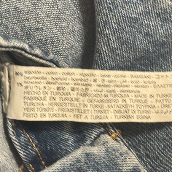 Zara Women’s Wide Leg Cropped Denim Jeans with Gold Buttons Size 8 Chic Modern - Picture 11 of 12